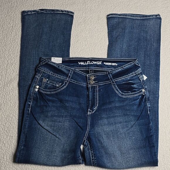 1424 NWT Wallflower InstaStretch Luscious Curvy Bootcut Jeans Sz 13/31 Reg - Picture 6 of 7